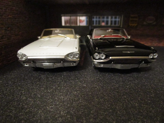 Ford Thunderbird (1964 and '65) by Greenlight