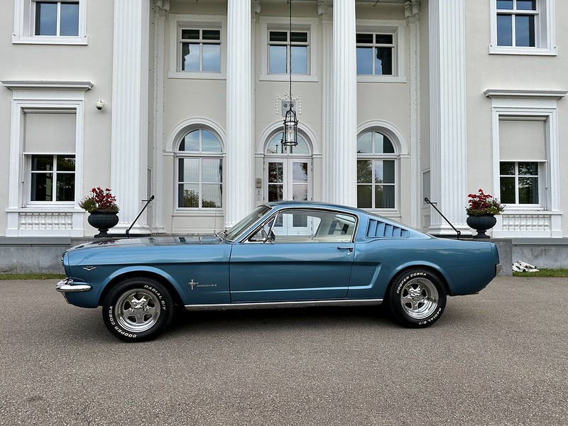 1965 Ford Mustang Fastback - A Code - V8 Automatic, recently restored