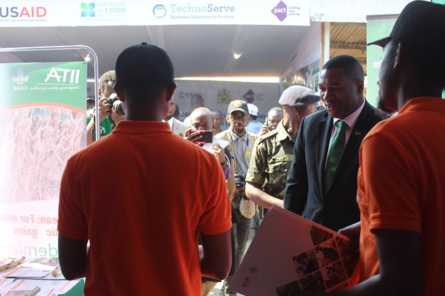 IITA presents cross-cutting innovations at Malawi agriculture fair