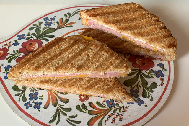 Toasted Cheddar Ham Sandwich