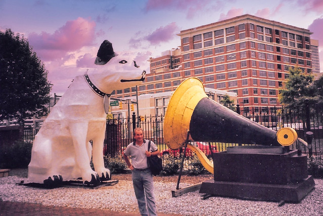 Baltimore Maryland  - Baltimore City Museum - Scanned - Nipper The Victor Dog  - Taken 2008