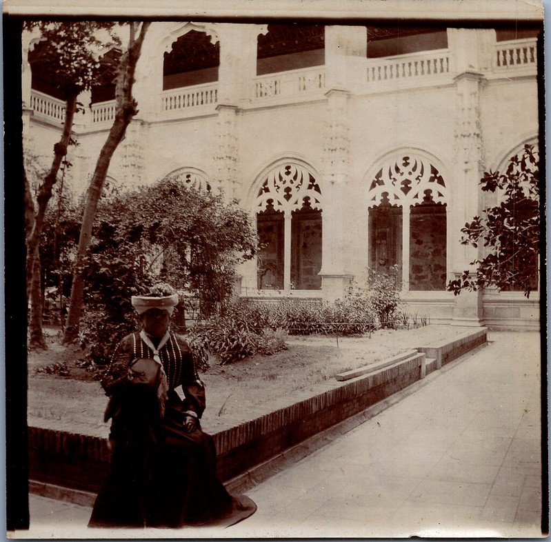 Claustro de San Juan de los Reyes en 1904. Fotografía de Antonín Wiehl.  Colección de Bruno Tartarin.