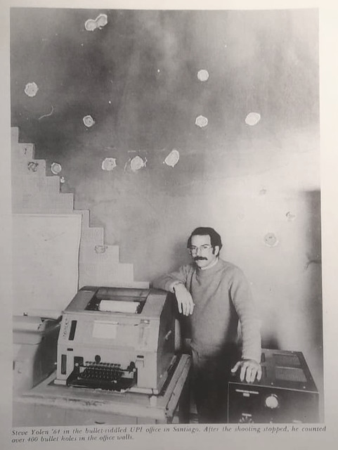 El periodista Steve Yolen en las oficinas de United Press de calle Nataniel 11 septiembre de 1973