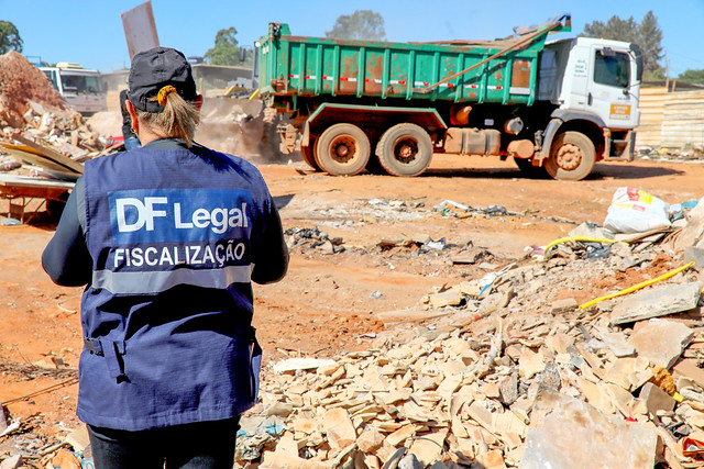 GDF retira 450 toneladas de lixo do Parque Nacional de Brasília