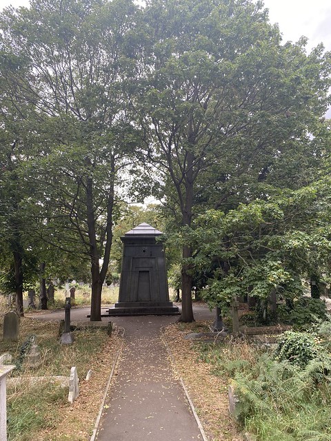 Walking in Brompton Cemetery