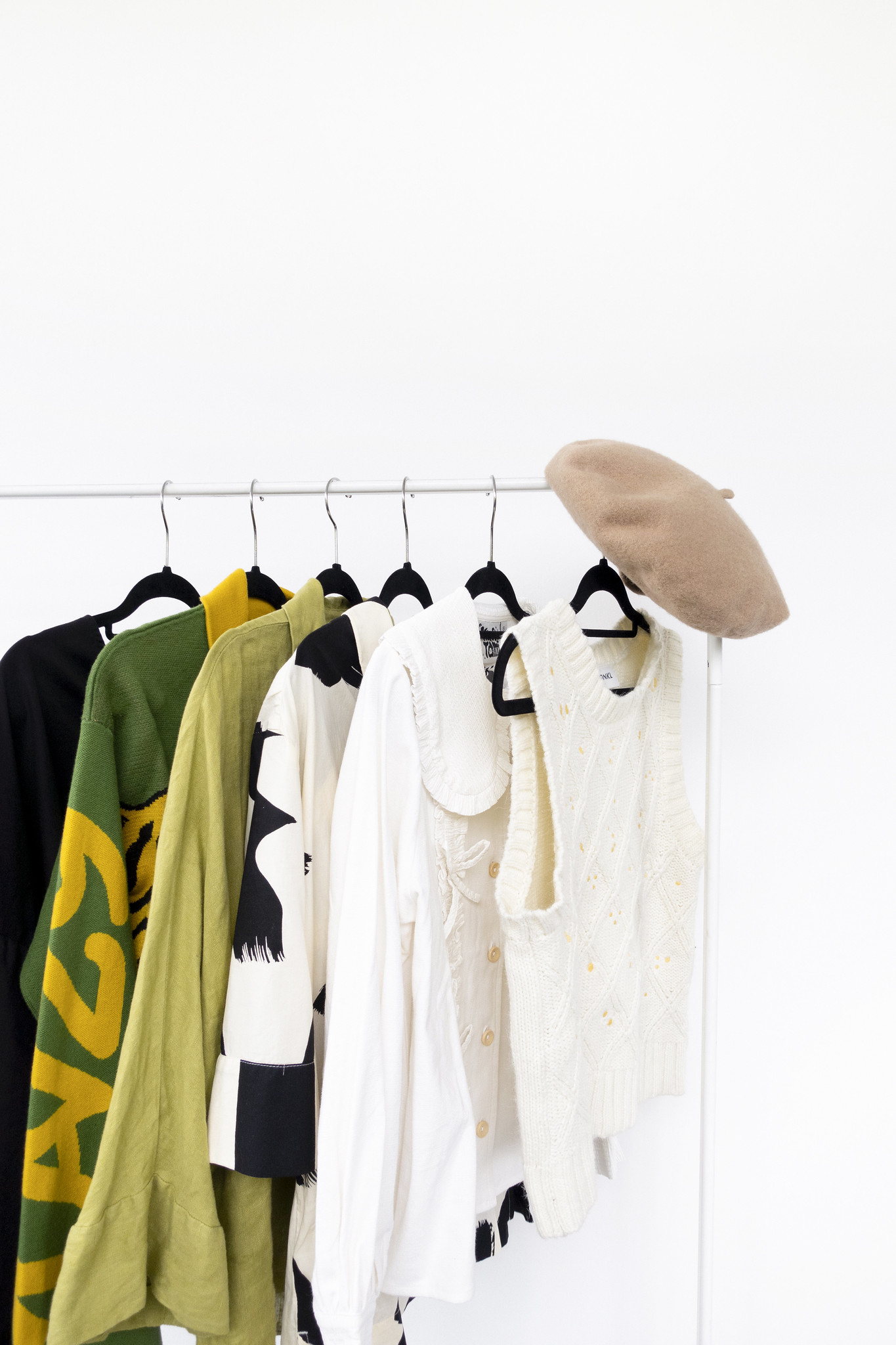 How to Create a Capsule Wardrobe That Isn’t Boring