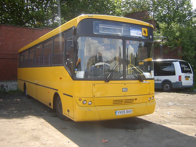 Slaemuir Coaches - YK05BAO - UK-Independents20110662