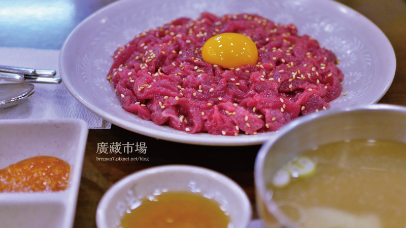首爾廣藏市場富村生牛肉和雨耳樂-9