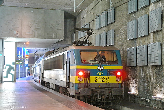 SNCB 2112 Antwerpen-Centraal 27-10-2010