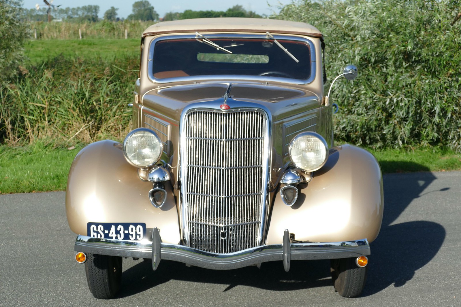 Ford V8 Convertible 1935