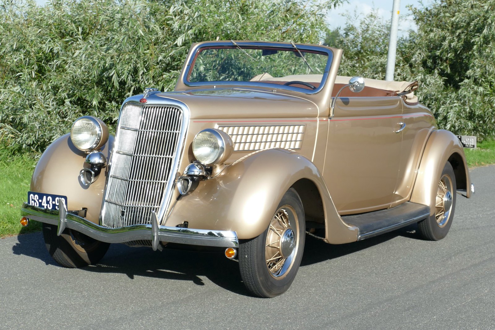 Ford V8 Convertible 1935