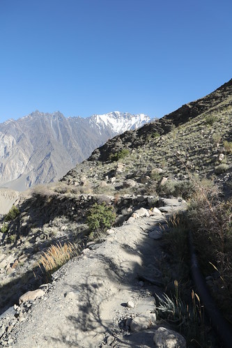 passu glacier trail borit pakistan