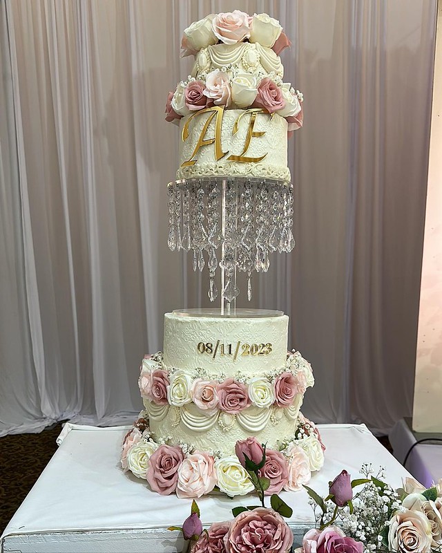 Cake by Nouri’s Sweets