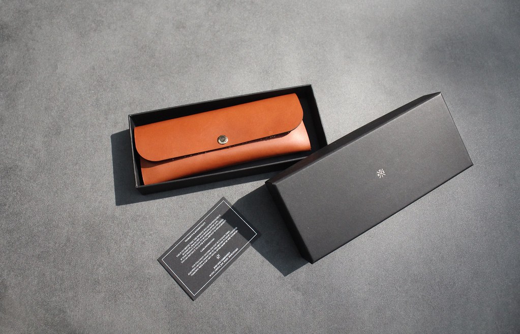 真皮 鉛筆盒/筆袋 咖啡色 - UNIC經典磁扣皮革筆袋 / 極簡鉛筆收納盒【可客製化】