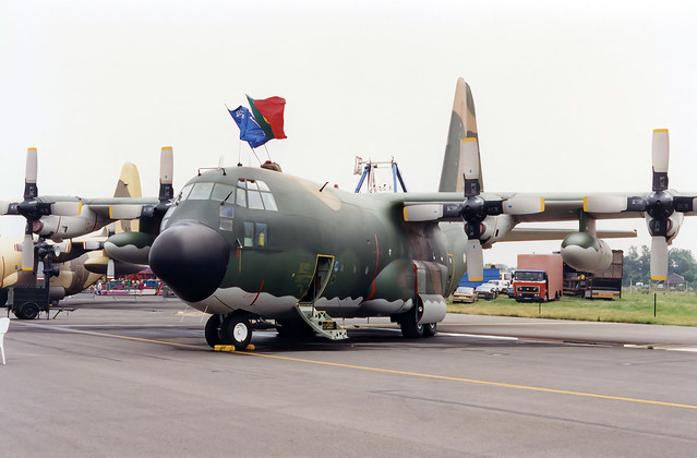 Lockheed C-130H Hercules 16805 Fairford July 1994
