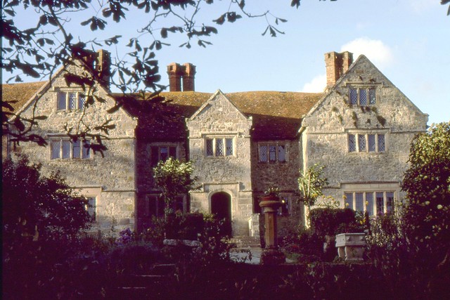 Arreton Manor