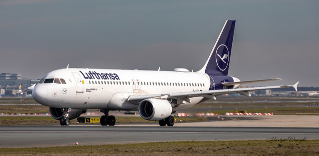 Lufthansa Airbus  A320