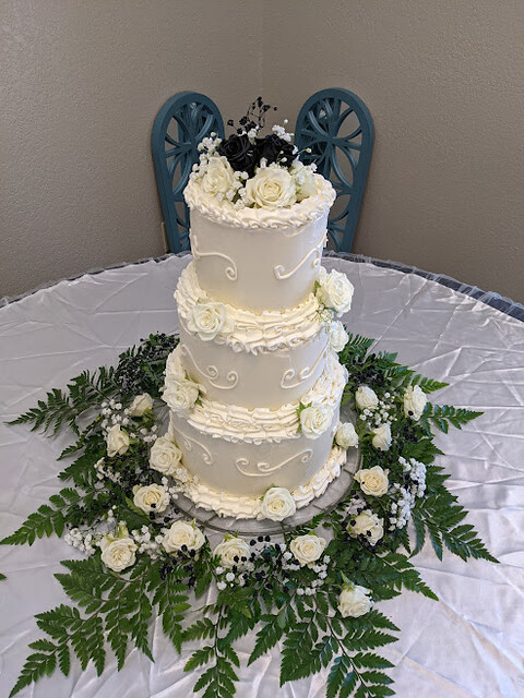 Cake from Wedding Cakes by Eileen