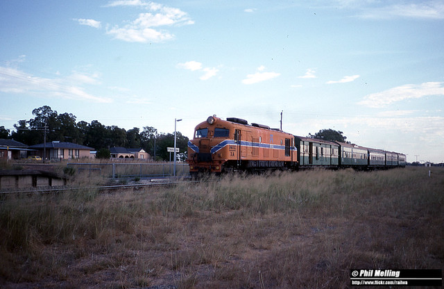 7122 XA1402 ARHS train heading back to Perth North Dandalup 20 March 1988
