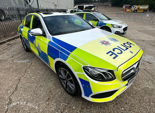 Uk Rpu Surrey/Sussex Police Roads Policing Unit (RPU) Mercedes Be… | Flickr
