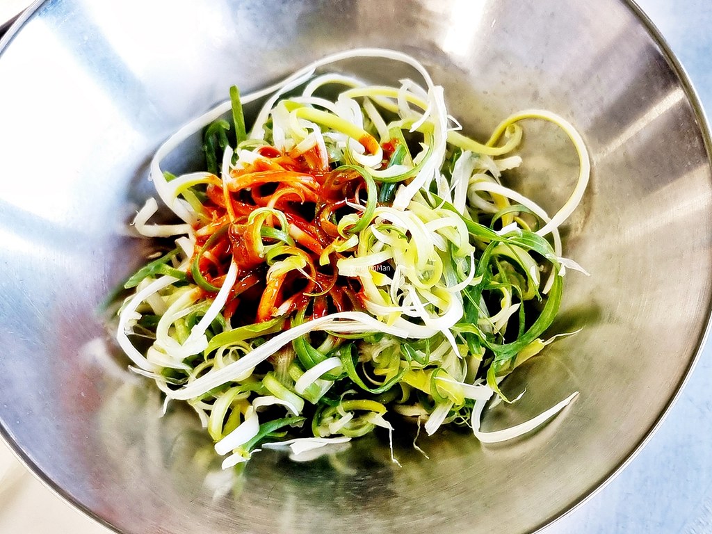 Pa Muchim / Green Onion Salad
