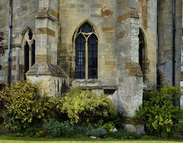 Vestry windows and buttresses, Tewkesbury Abbey, Tewkesbury, Gloucestershire, England..