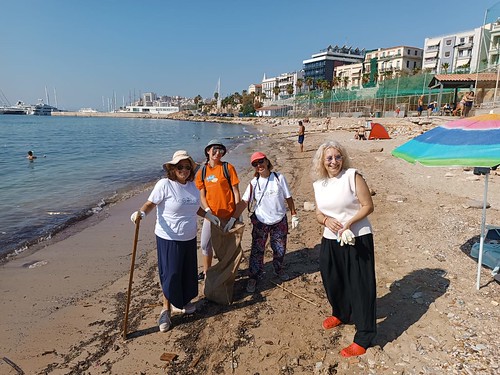 EU Beach CleanUp 16-9 Piraeus (17)