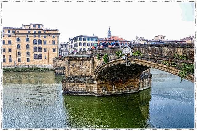Ponte Santa Trinita, River Arno, Florence, Tuscany, Italy