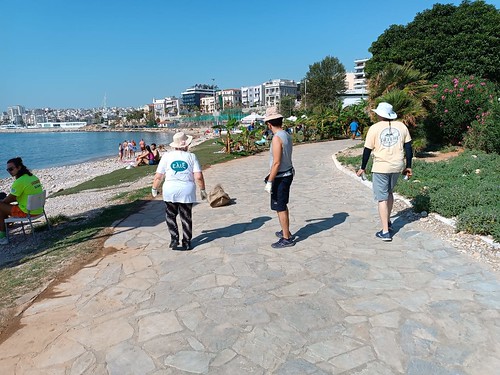EU Beach CleanUp 16-9 Piraeus (13)