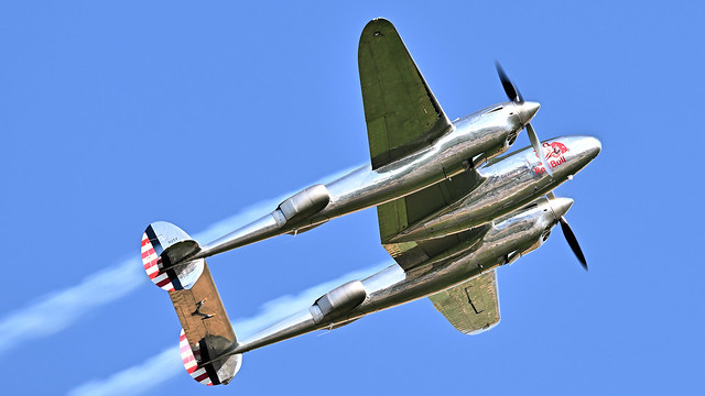 1944 Lockheed P-38L Lighting N25Y USAAF 44-53254 Red Bull