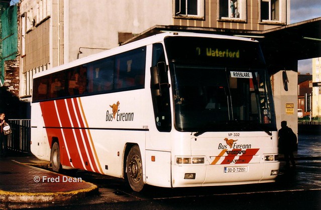 Bus Éireann VP 332 (00-D-72551).