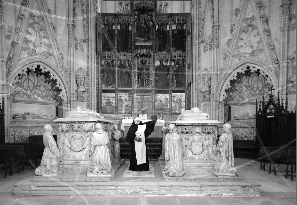 Capilla de Santiago de la Catedral. Escena de la película El Buen Amor. Fotografía de José Salvador en 1963 © Filmoteca de Catalunya