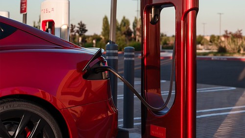 5 milhões de elétricos e 50 mil superchargers. Mais um marco histórico da Tesla