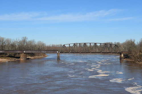 UPRR Red River Bridge (Fulton, Arkansas) Historic Union Pacific Railroad bridge over the Red River on the Hempstead County – Little River County line at Fulton, Arkansas.  The bridge has a through truss main span and two pony plate girder approach spans.  