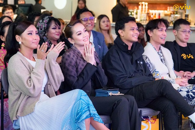 The cast members during the screening of episode 1 and episode 2
