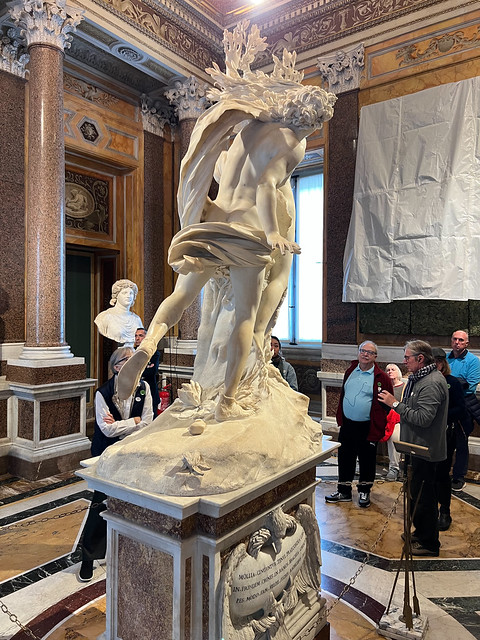 Bernini: Apollo and Daphne