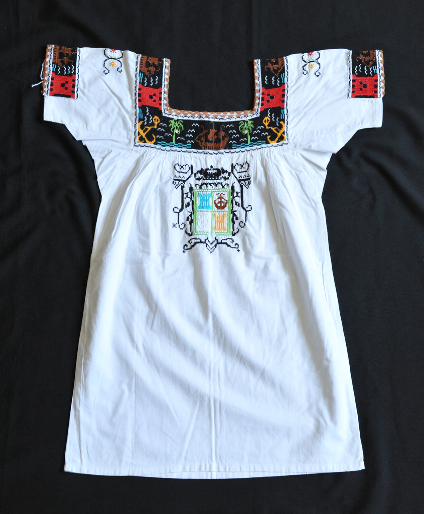 Blusa Campechana Yucatan Mexico Embroidery Blouse Textiles
