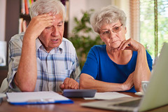 Anticiper les du00e9penses impru00e9vues apru00e8s 60 ans : Guide pratique pour une retraite paisible