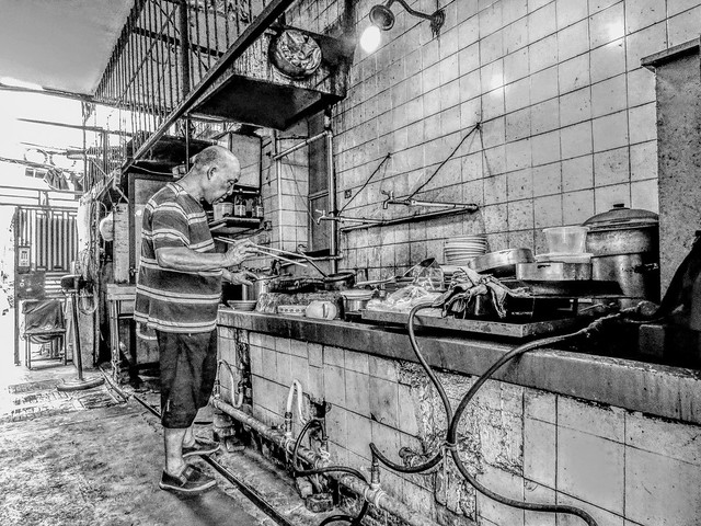 (4 of 4) The noodle restaurant kitchen under the bridge house of an old residential compound