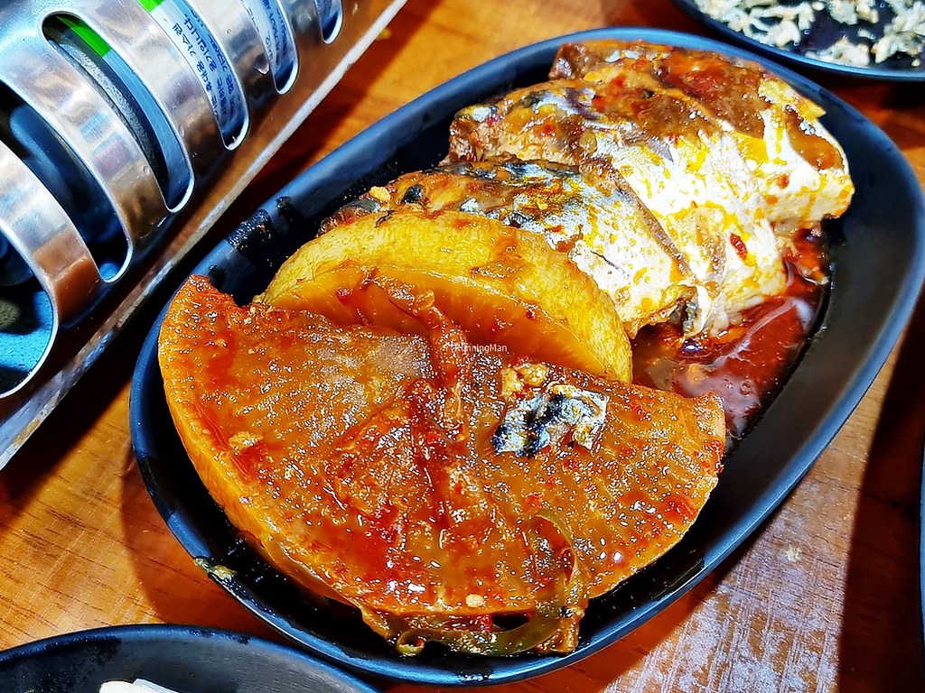 Godeungeo Jorim / Braised Mackerel Fish With Daikon Radish Spicy Stew