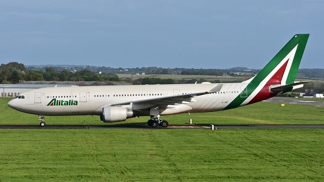 Airbus A330 -202 EI-DIP