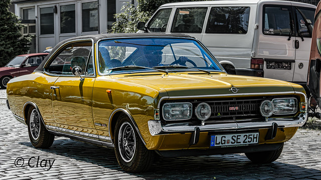 Opel Commodore GS/E Coupé (1122)