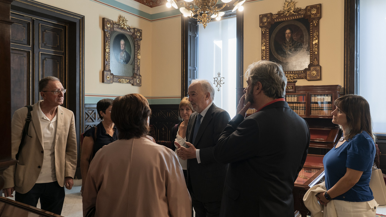 Visita de la Academia Valenciana de la Lengua