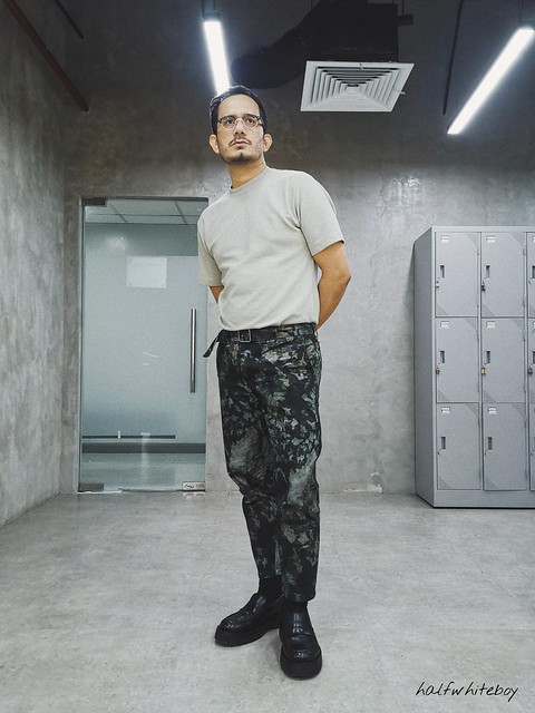 halfwhiteboy - Green and black outfit, abstract watercolor print pants 02