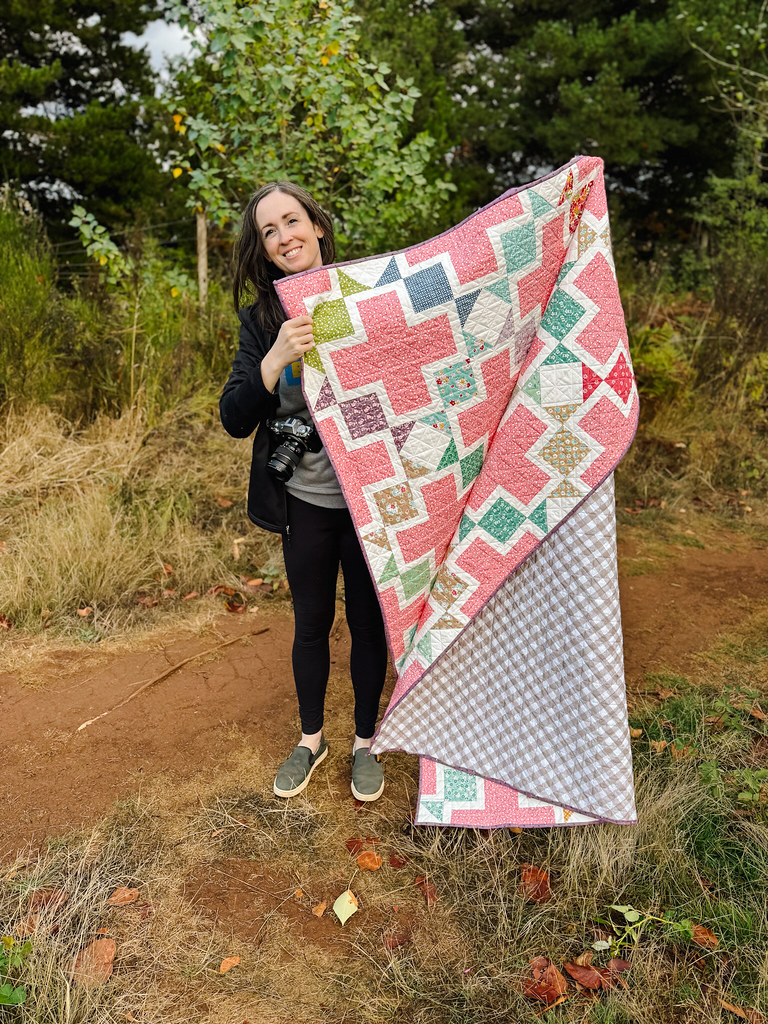 The Tabitha Quilt in Bee Vintage – Kitchen Table Quilting