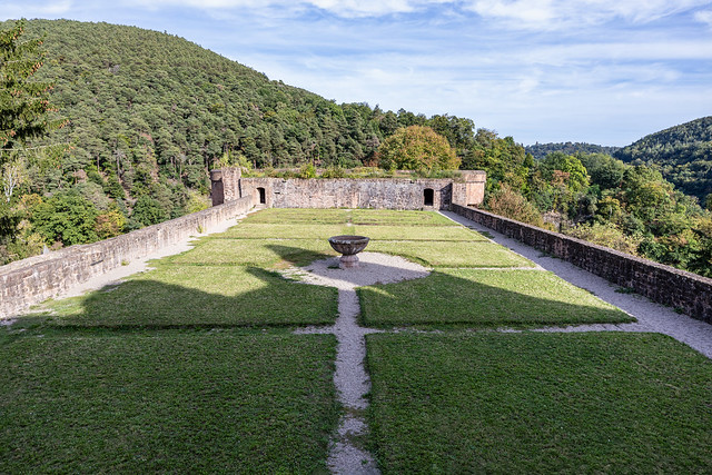 Hardenburg castle and fortress ruins