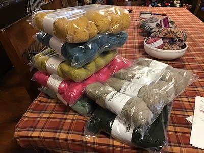 The shop received these bright shades of Tukuwool DK and 2 of the new 100g skeins of Tukuwool Fingering.