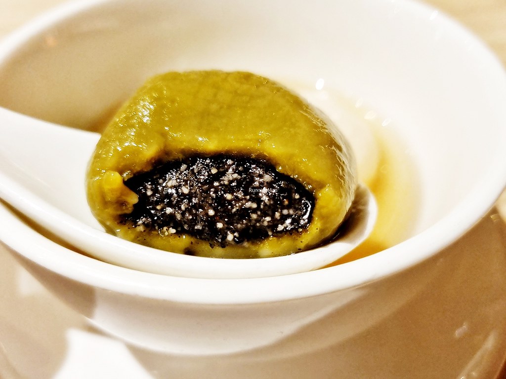 Tang Yuan Green Tea With Black Sesame Paste
