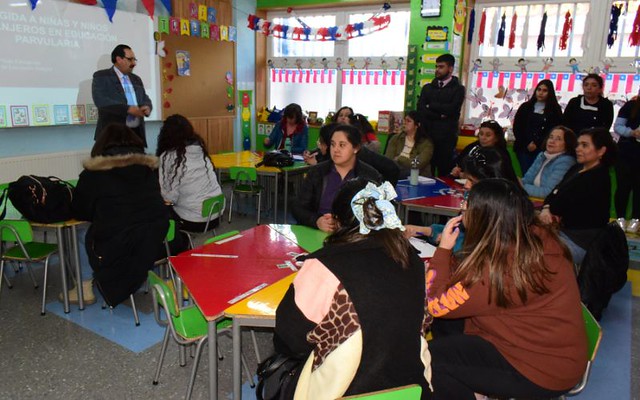 Educadoras de Párvulos se reúnen en el ISV para adecuar su labor con niños y niñas extranjeros (28/09/23)