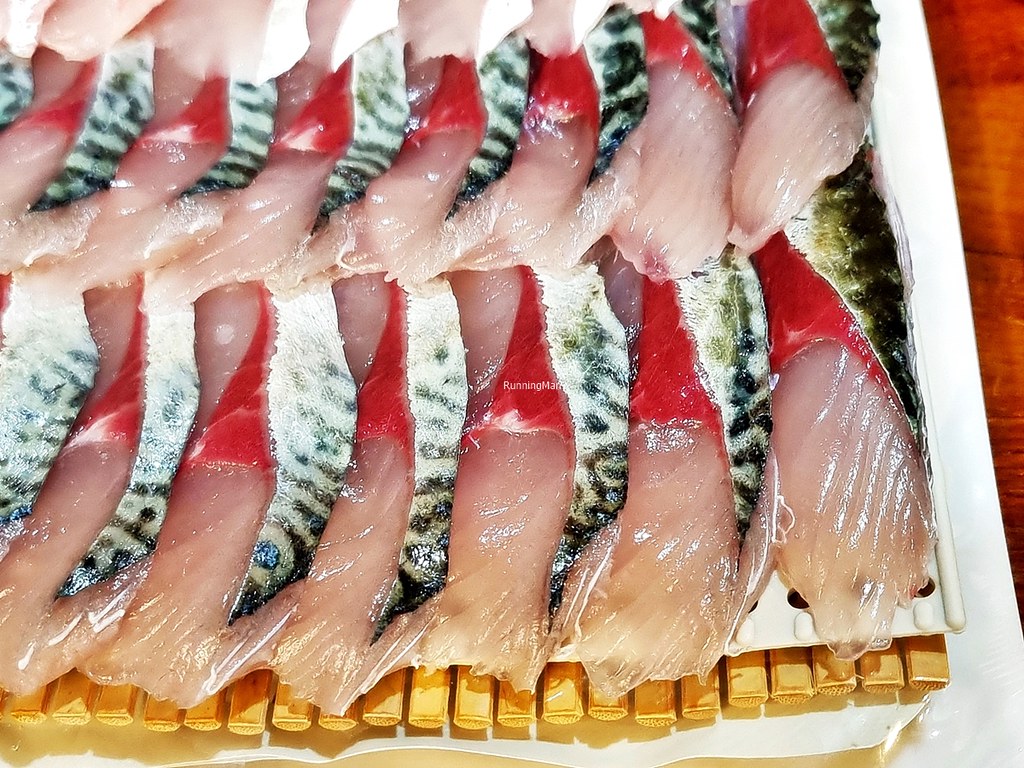 Godeungeo Hoe / Raw Mackerel Fish